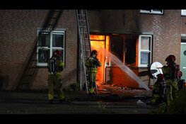 Brand na flinke explosie in woning Almere