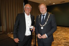 Erepenning van Almere voor Jan Herweijer