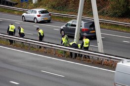Zoekactie door ME in berm A1 vanwege gezochte Omar Alhamed