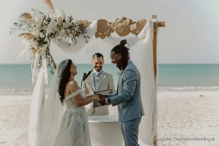 Een dierbare als trouwambtenaar op jullie bruiloft? Dit kan in 2 van de 6 Flevolandse gemeenten