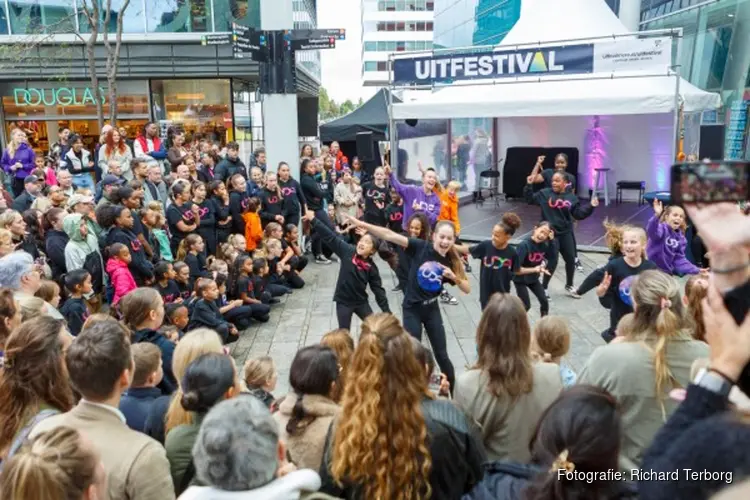 Uitfestival Almere Centrum: Een weekend vol cultuur, muziek en creativiteit