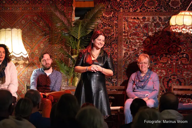 Verhalen van mantelzorgers en vrijwilligers komen tot leven bij Almere Vertelt