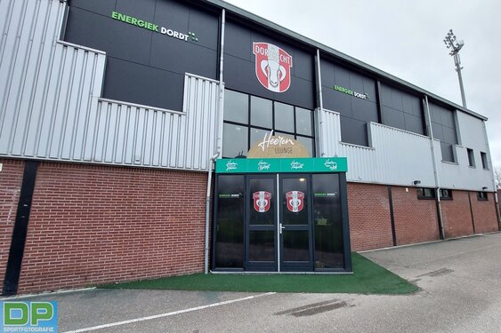 Almere City FC pakt bij FC Dordrecht eindelijk weer eens de volle buit