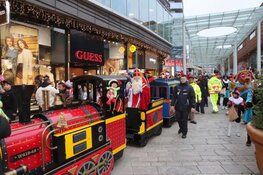 Sintparade in Almere Centrum