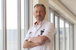 Nieuwe medische talkshow 'Dokter in de Zaal' lanceert eerste editie met thema chronische darmontsteking