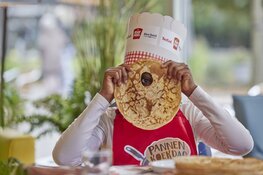 20 basisscholen in gemeente Almere bakken pannenkoeken voor ouderen