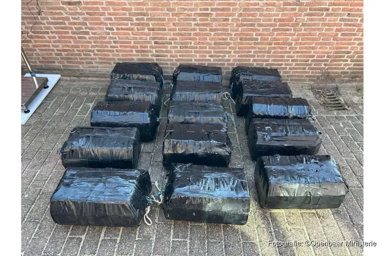 Vijf verdachten aangehouden na intensieve operatie op de Noordzee