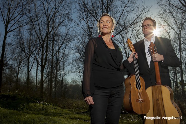 Almeers gitaarduo brengt muziek uit estland naar goede rede