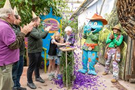 Miljoenste bezoeker voor Almere Jungle feestelijk onthaald