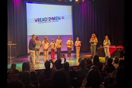 Twee Almeerse voorleeskampioenen bij provinciale finales