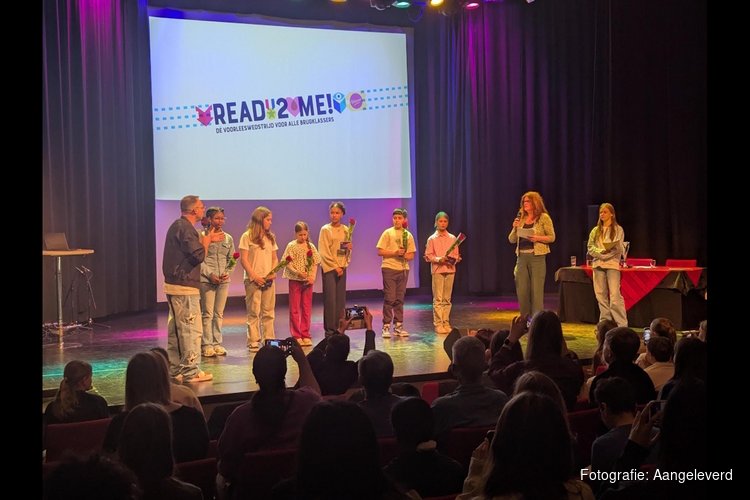 Twee Almeerse voorleeskampioenen bij provinciale finales