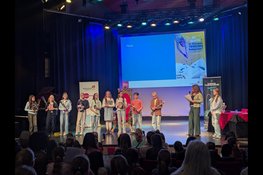 Twee Almeerse voorleeskampioenen bij provinciale finales