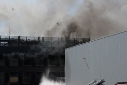 Uitslaande brand bij datacenter in Almere