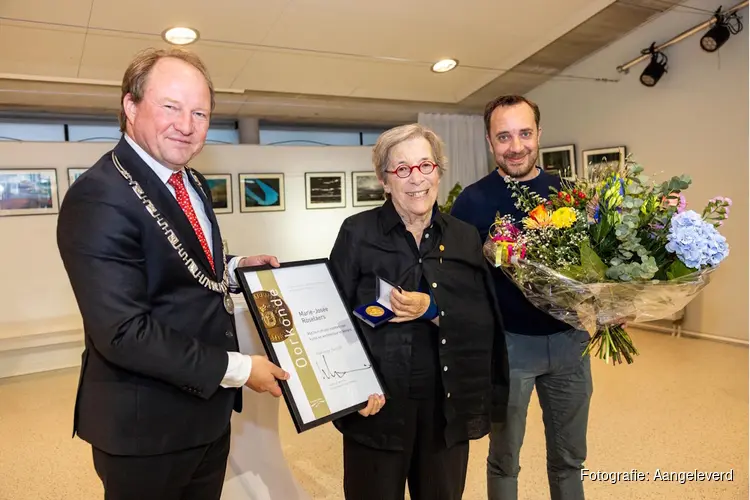 Erepenning Almere voor Marie-Josee Röselaers