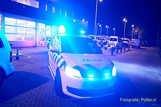 Beroving met bedreiging Evenaar Almere