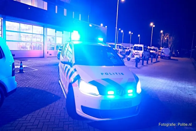 Beroving met bedreiging Evenaar Almere