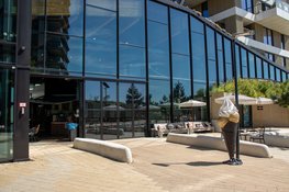 Clevers opent nieuwe IJsbar in Almere DUIN