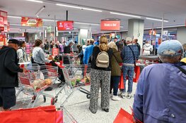 Derde Dirk-supermarkt in Almere opent met volop voordeel