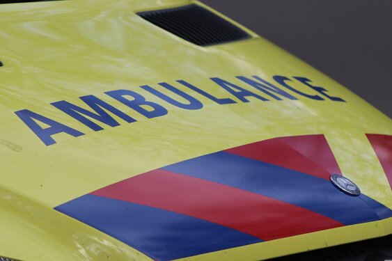 Automobiliste zwaargewond na eenzijdig ongeval in Almere