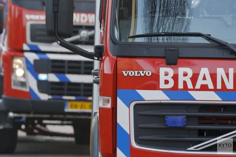 Caravan verwoest door brand in Muziekwijk