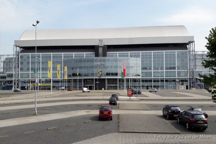 Almere City naar ruime zege op Vitesse