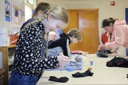 Scholen uit Almere strijden tegen textielafval