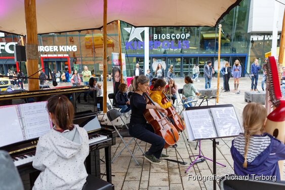 Maak kennis met het culturele aanbod van Almere tijdens het Uitfestival