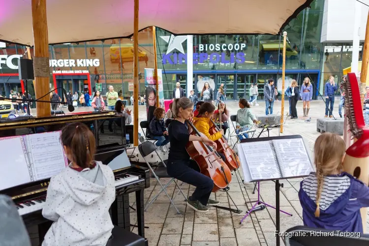 Maak kennis met het culturele aanbod van Almere tijdens het Uitfestival
