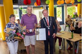 Erepenning van Almere voor Ton Bennemeer