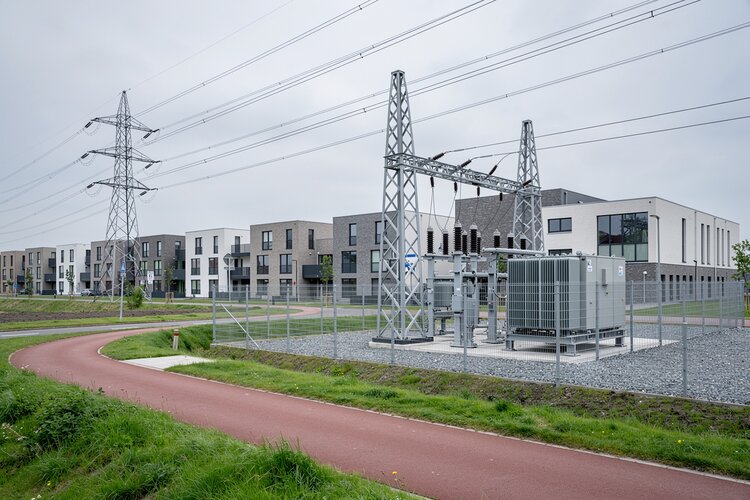 Almere geeft scholen voorrang bij schaarste op stroomnet