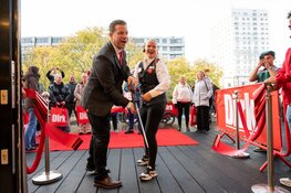 Dirk verhuist in Almere: vertrouwd voordeel op een nieuwe plek