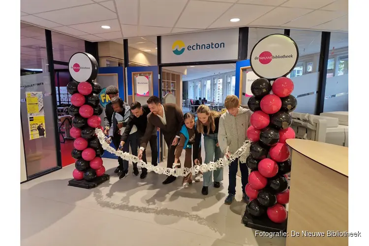 Feestelijke opening nieuwe mediatheek Echnaton met schrijver Khalid Boudou