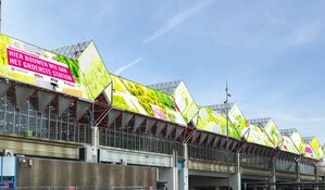 Station Almere Centrum krijgt fraaie doekbedekking
