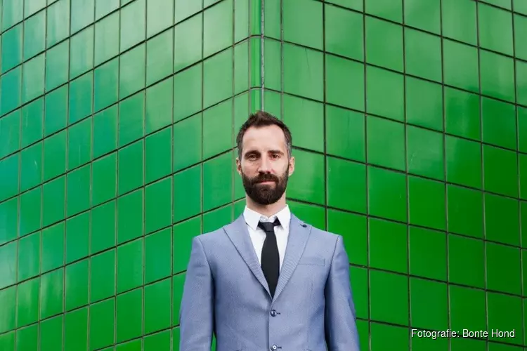 René Geerlings van Theatergezelschap BonteHond vanaf 2021 artistiek directeur Maas theater en dans